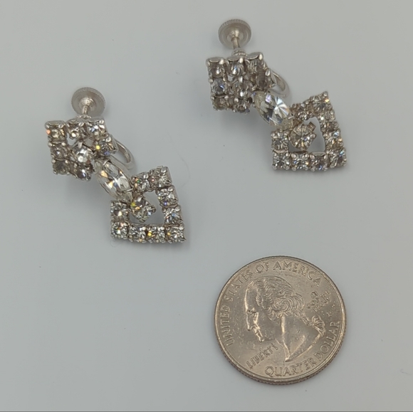 Rhinestones Duane Earrings Vintage Screw Back Rhodium Plating Dangle Signed - Picture 7 of 8